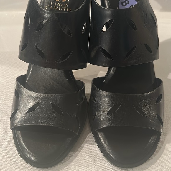 Vince CAMUTO Black Slingback 4” Stilleto with adjustable side buckle. Size 8.5 - Picture 4 of 7